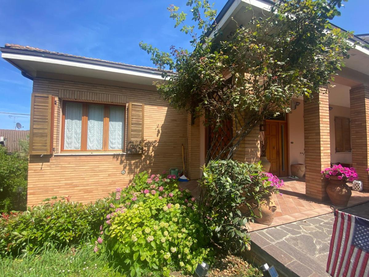 Ferienwohnung Casa San Bartolo - Pesaro Baia Flaminia Exterior foto
